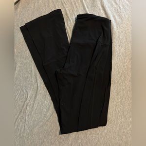 Lululemon flared align yoga pants